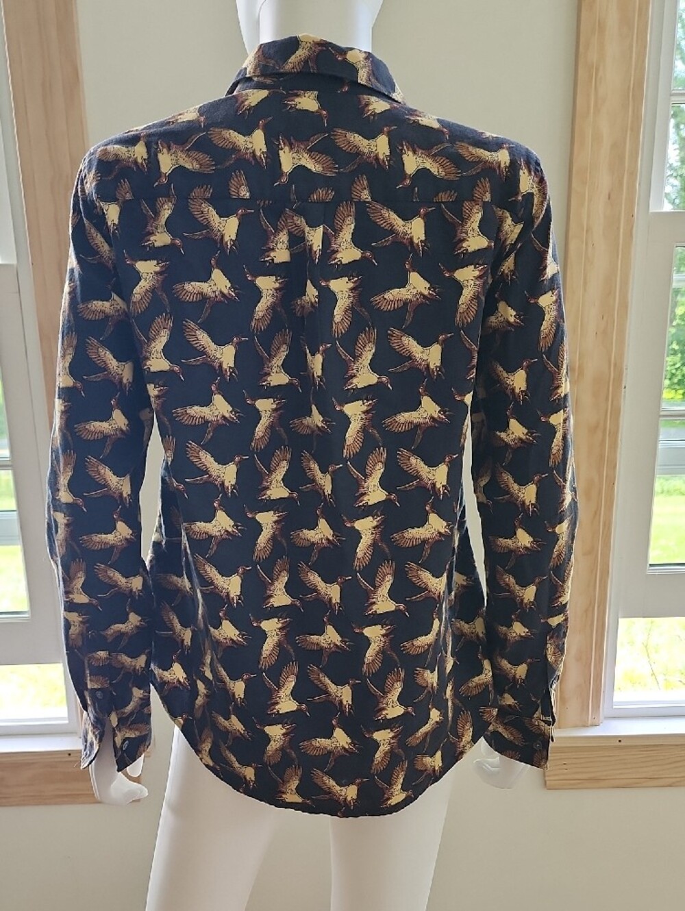 LLBean Lightweight Brushed Flannel Duck Bird Animal Print Button-Up Shirt - Picture 4 of 9